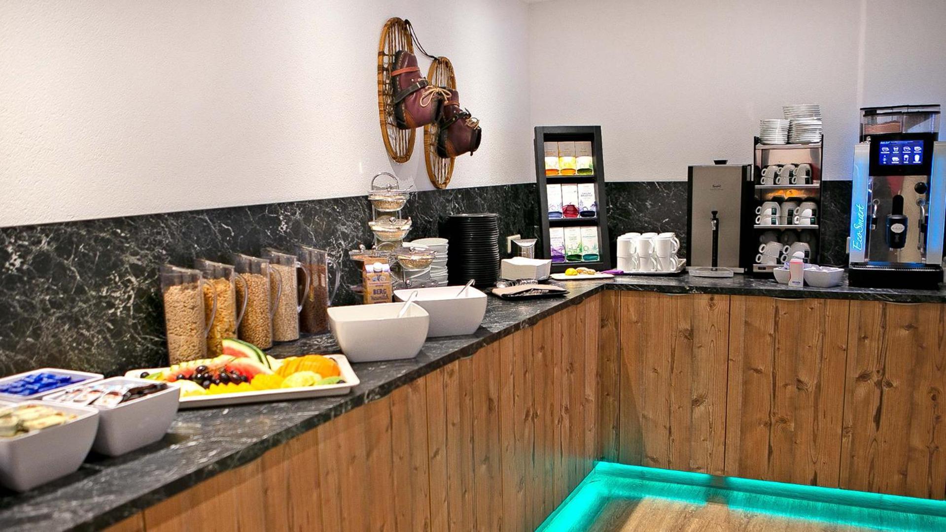 Gasthof Pension Madseiterhof Тукс Экстерьер фото